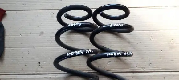 Audi A4 S4 B8 8K Front coil spring