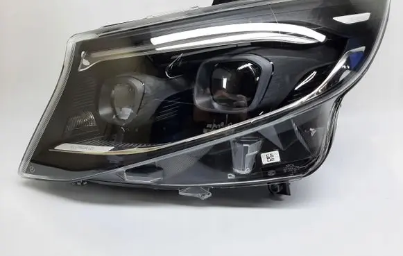 Mercedes-Benz Vito Viano W447 Headlight/headlamp A4479068101