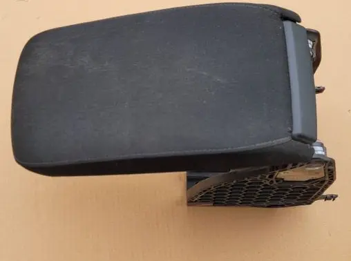Skoda Superb B6 (3T) Armrest 3T0864207C
