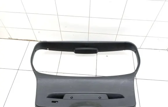 BMW 1 E81 E87 Tailgate/boot cover trim set 7169975 7060635 7074688