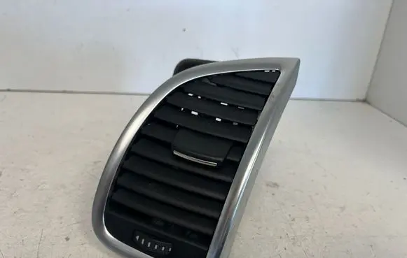 Audi Q7 4L Dashboard side air vent grill/cover trim 4L0820902T