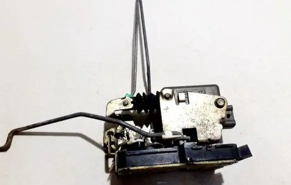 Renault 19 Front door lock