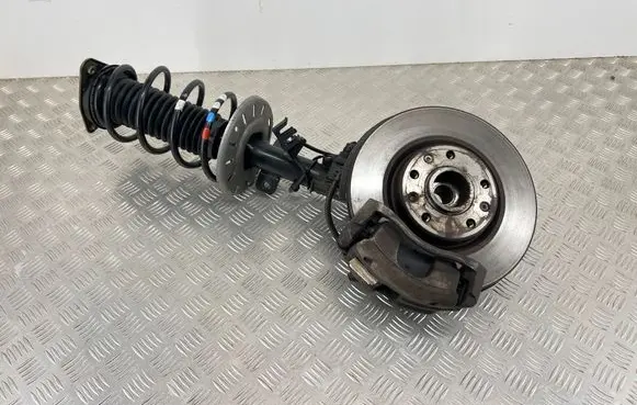 Peugeot 308 Front wheel hub spindle knuckle