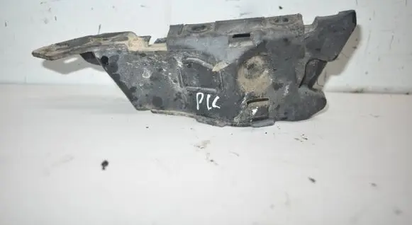 Front bumper mounting bracket