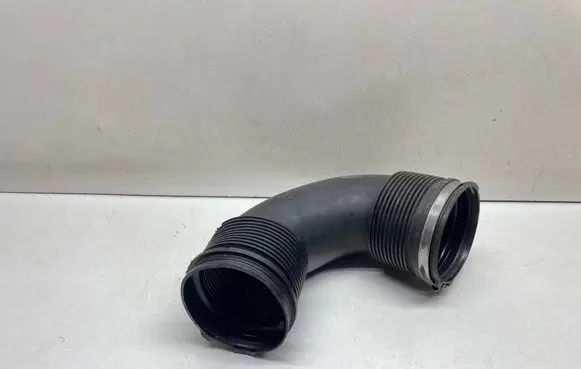 Audi Q7 4M Air intake duct part 059129616B