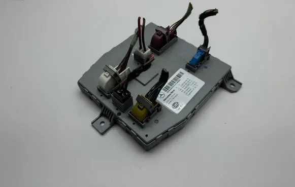 Mercedes-Benz C W205 Comfort/convenience module A2059006818 A2059013904 A2229027310