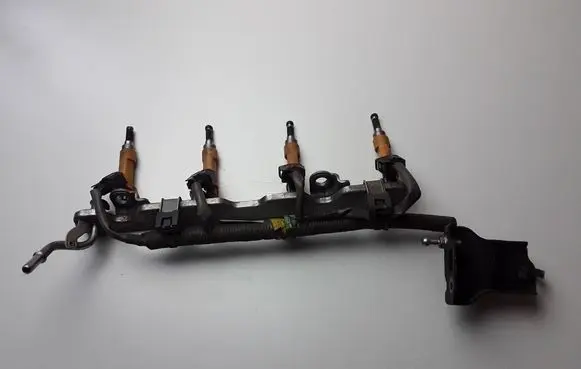 Lexus IS III XE30 Fuel injector 2325036020