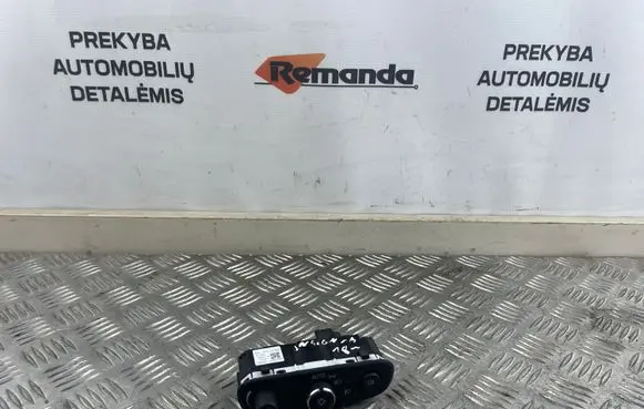 Opel Insignia B Light switch 39121796