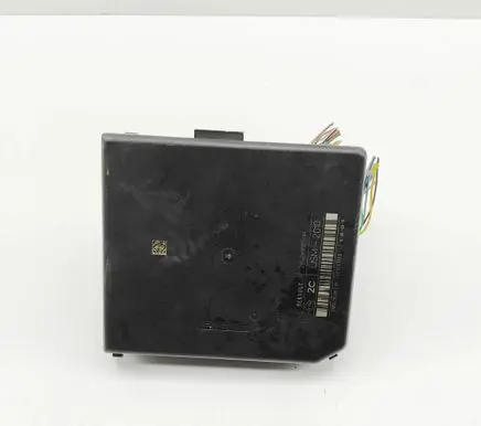 Renault Master III Fuse module 284B66852R 519543F08