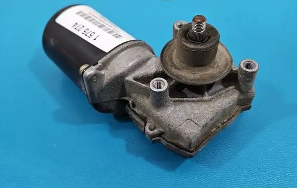 Daihatsu Feroza Wiper motor 8512087611 IMPRK1575274