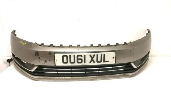 Volkswagen PASSAT B7 Front bumper