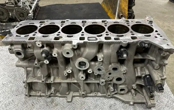 BMW 3 G20 G21 Engine block 8644441 8644443