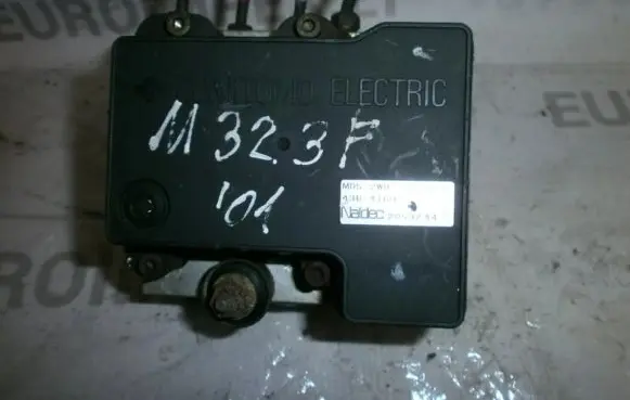 Mazda 323 F ABS Pump B25F437A01X30C0990 2059244