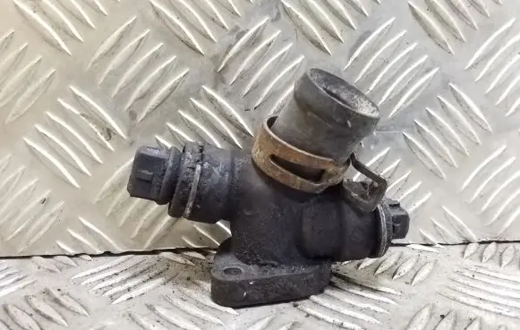 Volkswagen Transporter - Caravelle T4 Engine coolant pipe/hose 074121133B