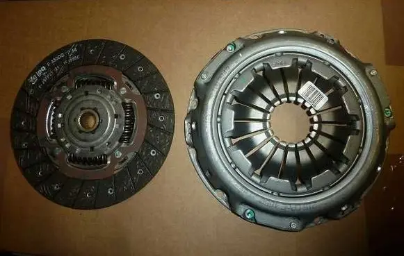 Dacia Duster II Clutch set kit 302051298R