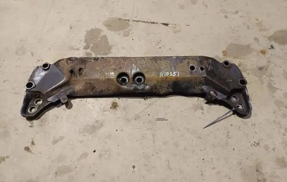 Nissan Primera Front subframe
