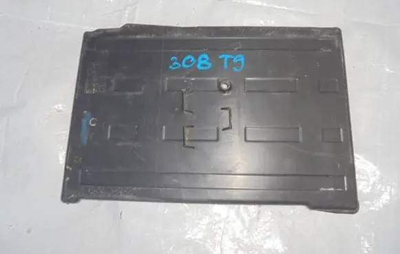 Citroen C4 III e-C4 Battery box tray 9806108580