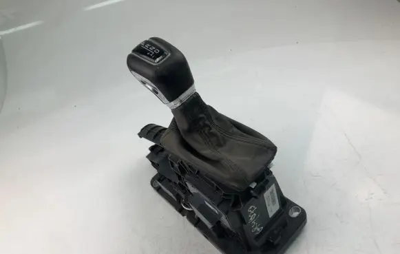 Volvo S90, V90 Gear lever shifter trim leather/knob 32240020