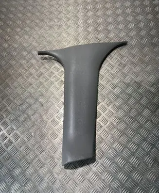 Subaru Forester SG (B) pillar trim (top)