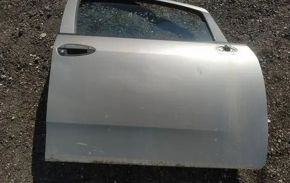 Fiat Grande Punto Front door pilkos