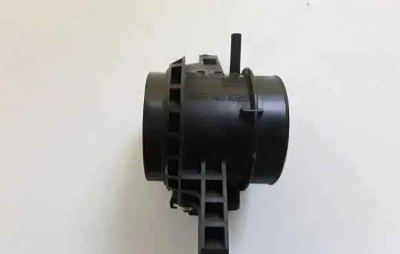 Volvo V40 Mass air flow meter 12B579BB