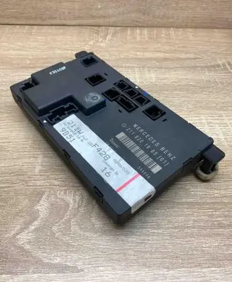 Mercedes-Benz E W211 Door control unit/module 2118201685 355556