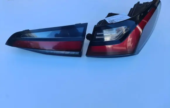 BMW 2 Active Tourer U06 Rear/tail lights 8494360 8494364 H4849436010