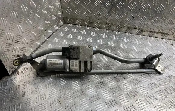 Audi A4 S4 B8 8K Front wiper linkage and motor 8K1955119A 8T1955119