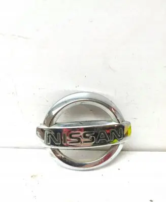Nissan Qashqai Manufacturers badge/model letters 