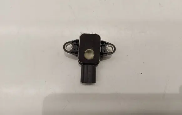 Audi A3 S3 8P Airbag deployment crash/impact sensor 8P0955557 020337 180407