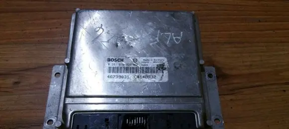 Alfa Romeo 156 Engine control unit/module 0281010020 990628