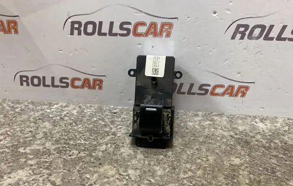 Honda CR-V Electric window control switch 35770SWAG010M2 F000251A