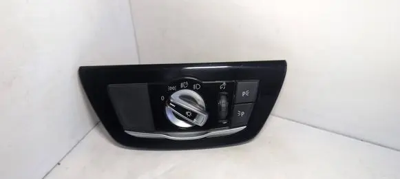 BMW 5 G30 G31 G38 Light switch 6841879 01052017 18347910