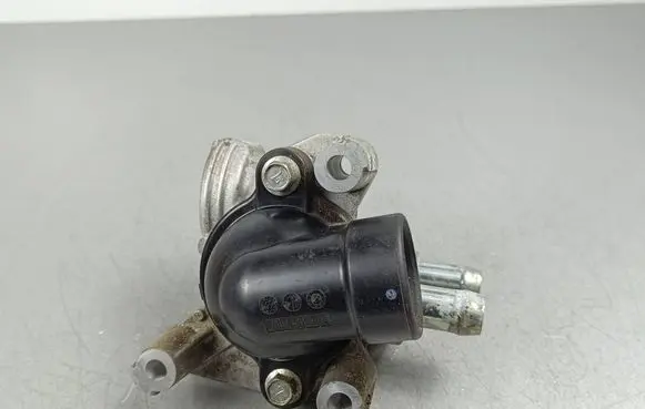 Mitsubishi Eclipse Cross Thermostat/thermostat housing 