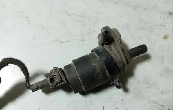 Opel Zafira B Windscreen/windshield washer pump 13248320
