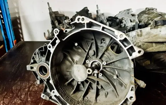 Jaguar X-Type Manual 5 speed gearbox 4X4R7002AA