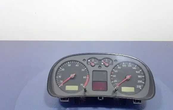 Volkswagen Golf IV Speedometer (instrument cluster) 1J0920822