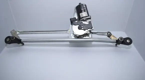 BMW X5 E53 Front wiper linkage 7046571