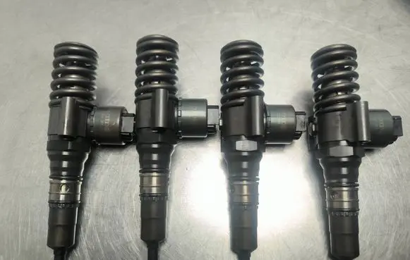 Fuel injectors set