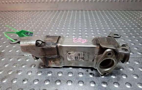 BMW 7 E65 E66 EGR valve cooler S27705893 7789790