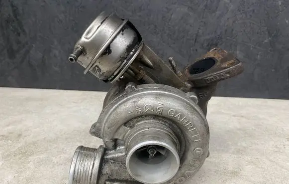 Volvo XC90 Turbo 8689592 GT2052V 7231674