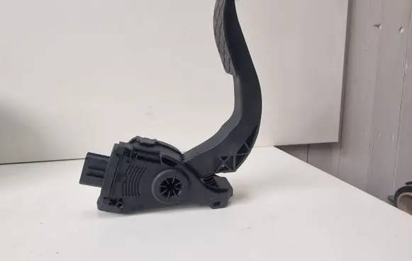 Audi A6 S6 C7 4G Accelerator throttle pedal 8K1723523A