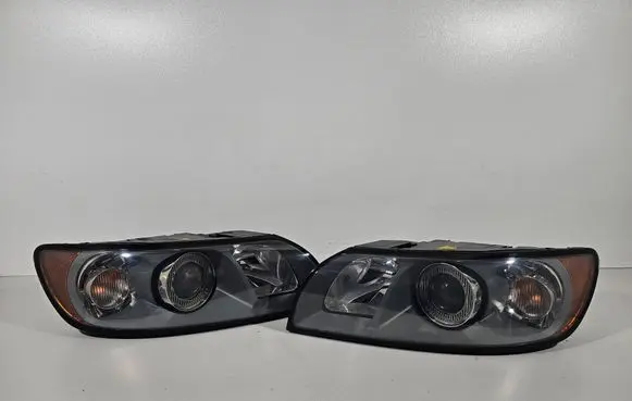Volvo V50 Headlights/headlamps set 