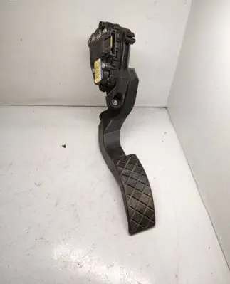 Audi A4 S4 B7 8E 8H Accelerator throttle pedal 8E1723523G 6PV00837506