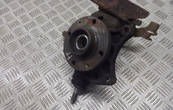 Citroen C5 Front wheel hub spindle knuckle
