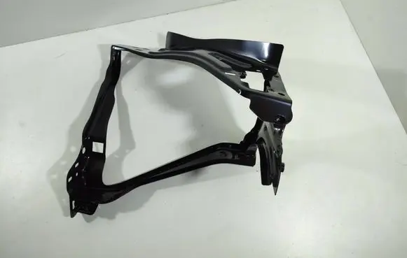 Mercedes-Benz GLK (X204) Headlight/headlamp mounting bracket A2046200891 2046200891