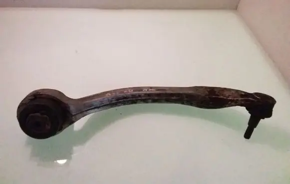 Audi A4 S4 B5 8D Front lower control arm/wishbone