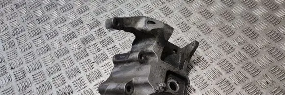 Volvo XC60 Engine mounting bracket 31401633