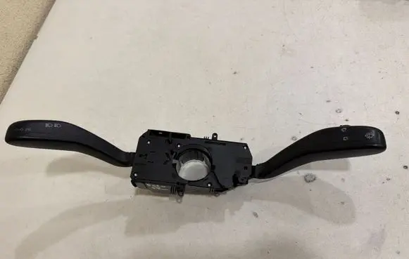 Volkswagen Polo IV 9N3 Wiper turn signal indicator stalk/switch 6Q0953503CN