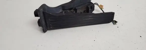 Volkswagen PASSAT B7 Accelerator throttle pedal 1K1721503AS 6PV01103905